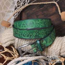 Ceinture ornée de motif ésotérique et magique en cuir artisanal