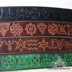 Ceinture ornée de motif ésotérique et magique en cuir artisanal