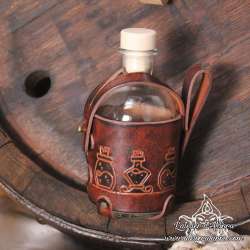 Small glass bottle with 3 potions carved leather belt holder