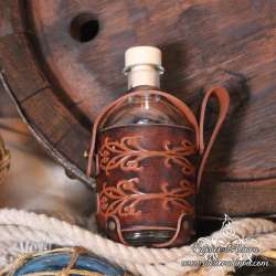 Small glass bottle with Elven carving leather belt holder